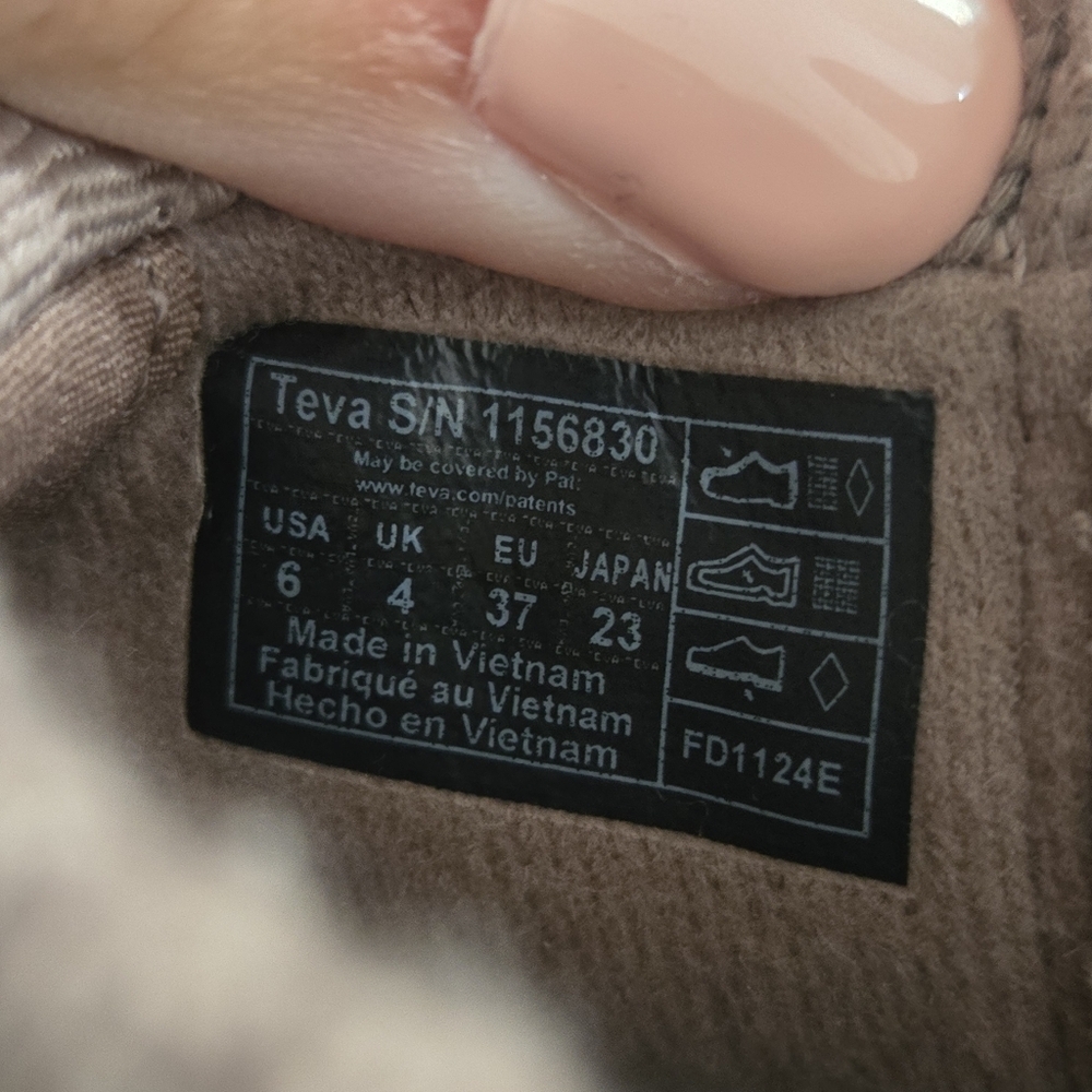 Teva ReEmber Mid Platform Boots Quilted Nylon Brown Beige Tan Size 6 - Picture 10 of 10